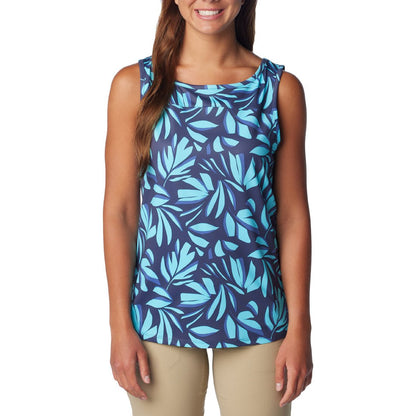 Front view of a woman wearing Columbia Women's Chill River™ Tank in Aquamarine Areca print.