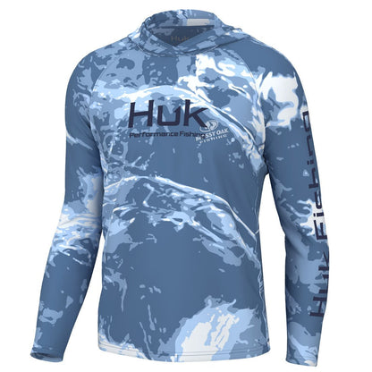  Front view of the Huk Men's Mossy Oak Pursuit Performance Hoodie in Mossy Oak Stormwater Spindrift colour. Huk logo printed across chest and "Huk Fishing" along outside length of left sleeve.