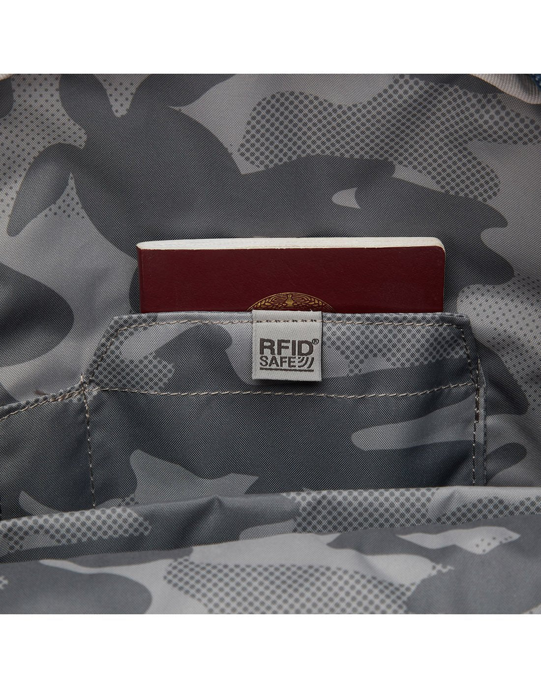 Close-up of the interior RFID safe pocket.