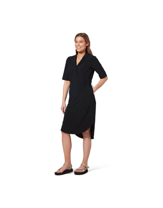 Product Image – Woman wearing Royal Robbins Women's Spotless Traveller Dress Short Sleeve in jet black, front view