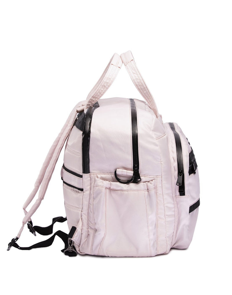 Lug steamboat powder pink colour duffle bag side view