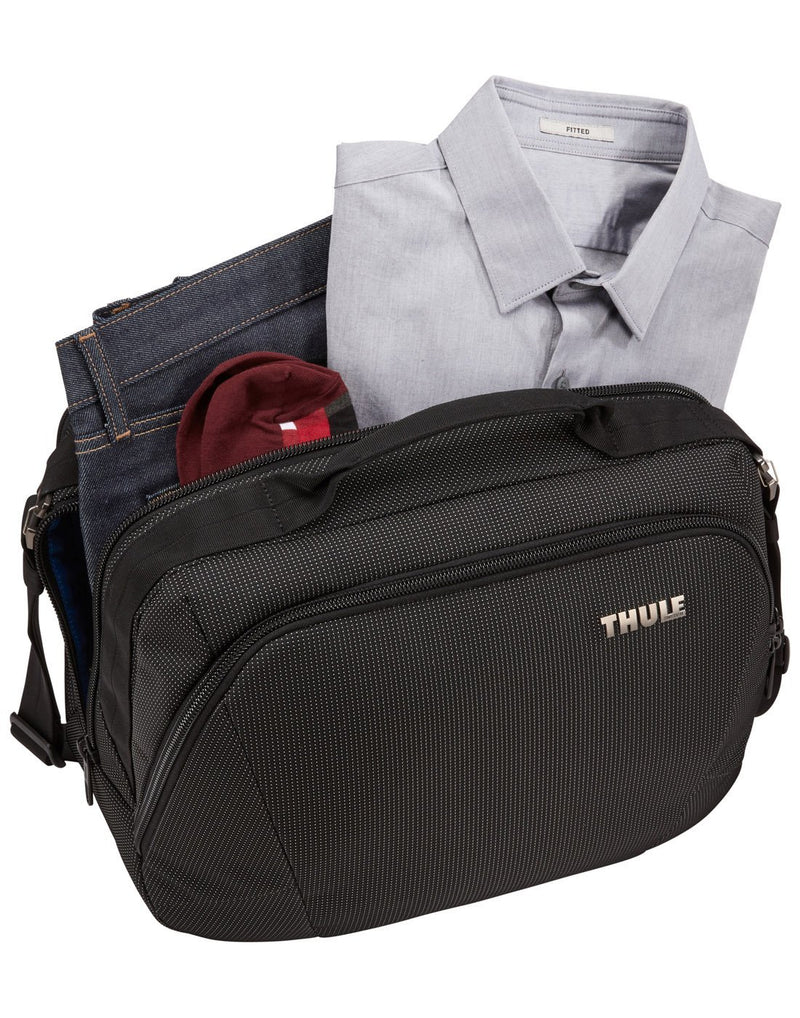Thule crossover 2 black colour boarding bag large main compartment  