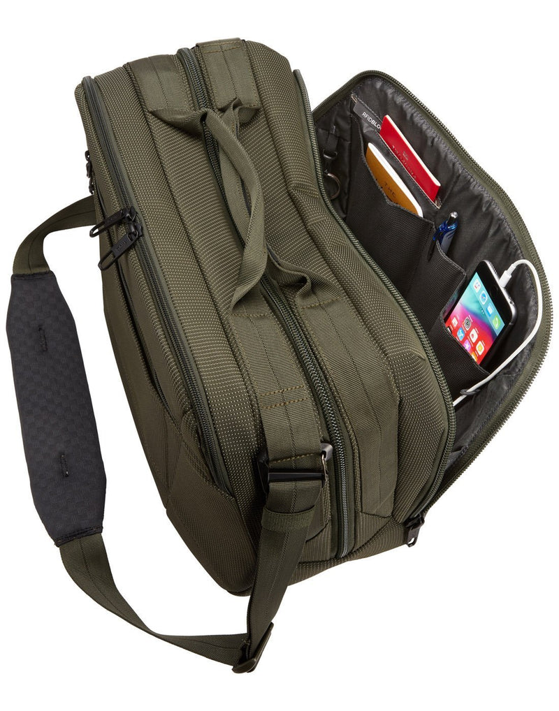 Thule crossover 2 forest night colour boarding bag rear slip pocket 