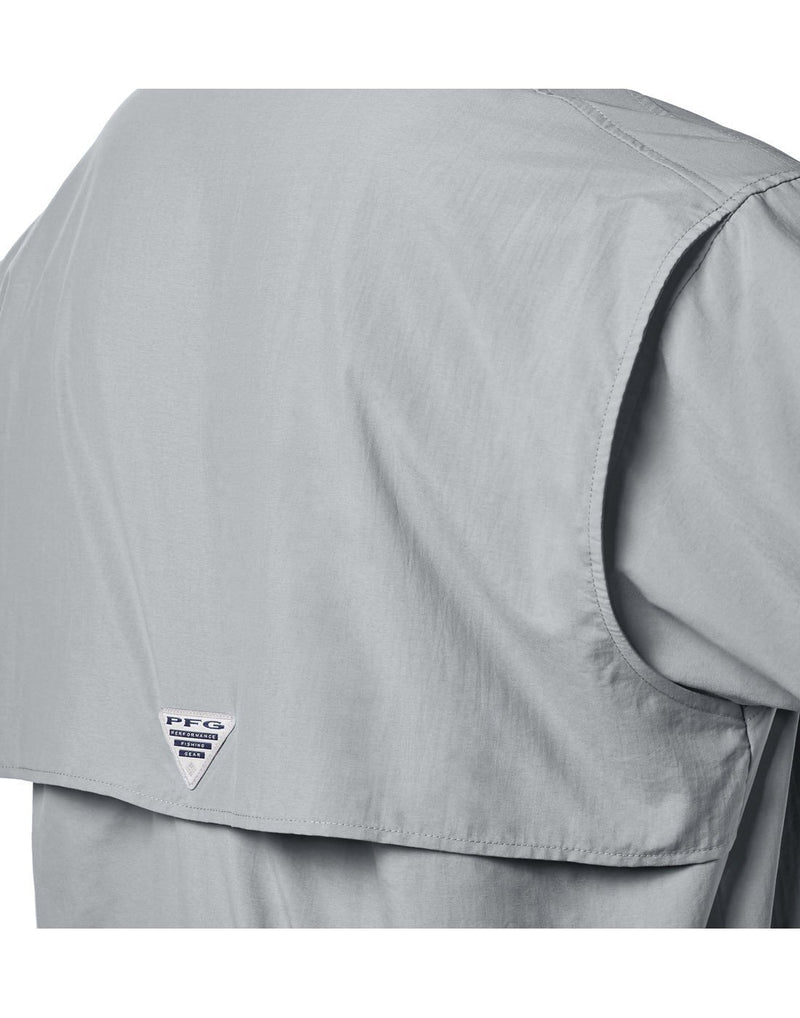 Columbia men's short sleeve shirt cool grey colour close up back view