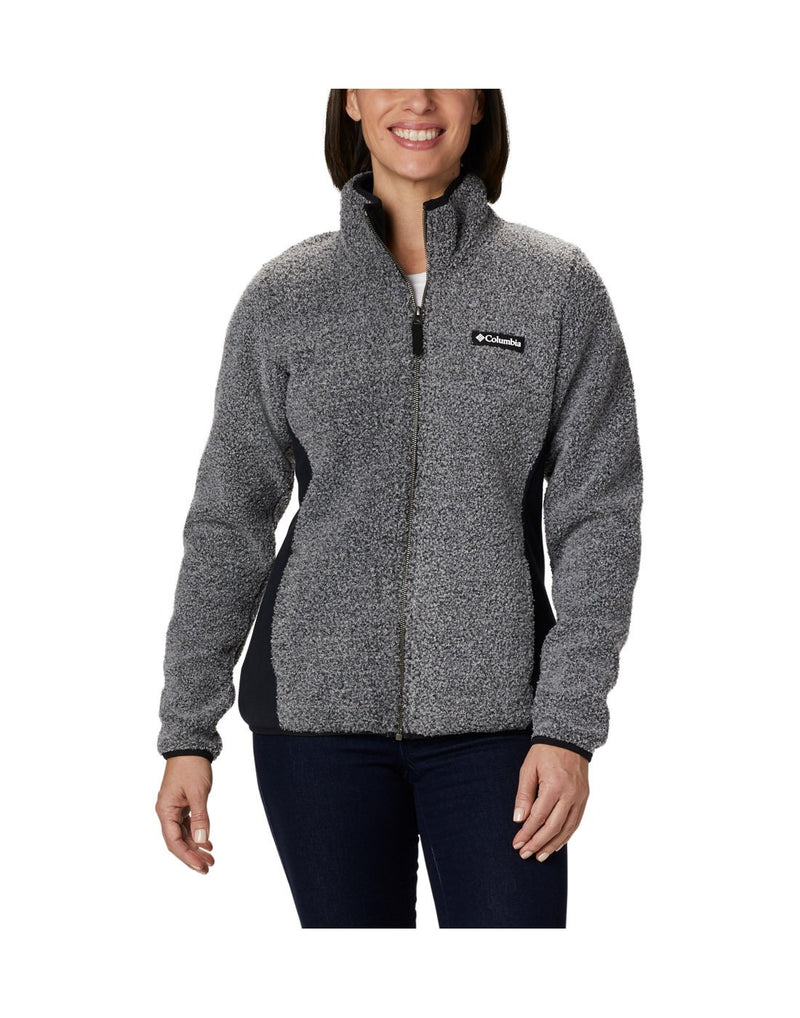 Woman wearing Columbia Women's Panorama™ Full Zip Jacket in charcoal heather, zipped up, front view