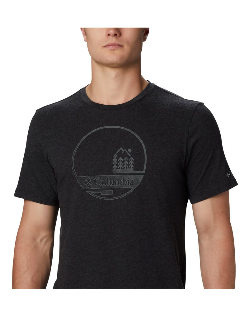 Close up of Man wearing Columbia Men's Bluff Mesa™ Graphic T-Shirt in black