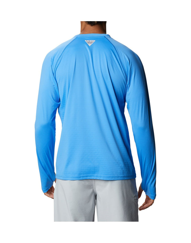 Man wearing Columbia Men's PFG ZERO Rules™ Ice Long Sleeve Shirt - harbor blue, back view