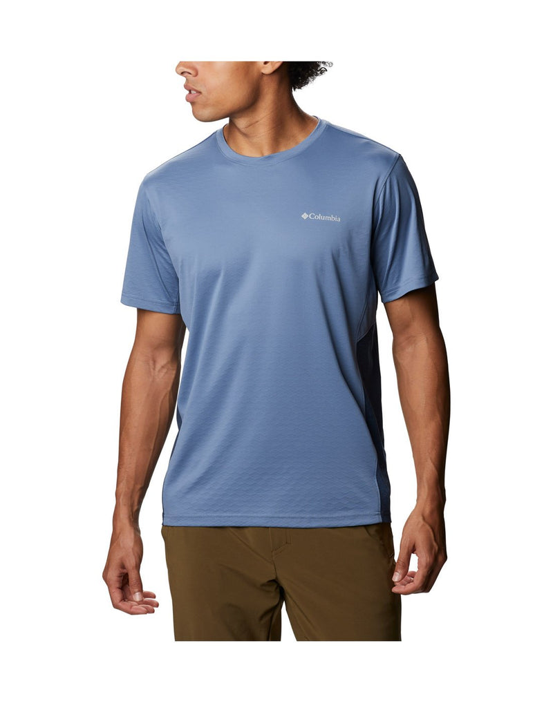 Model wearing Columbia Men's Zero Ice Cirro-Cool™ Short Sleeve Shirt - bluestone, front view
