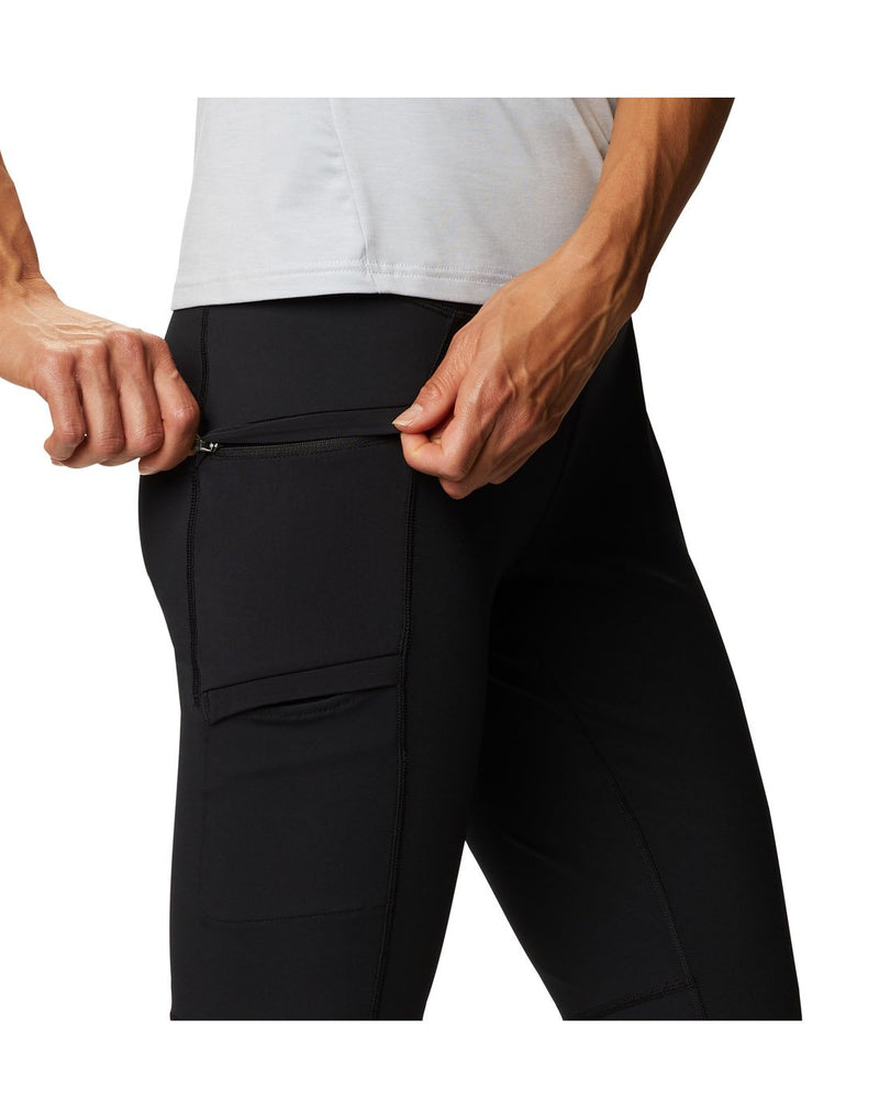 Close up of woman wearing Columbia Women's Windgates™ II Leggings, showing secure zip pocket on right hip