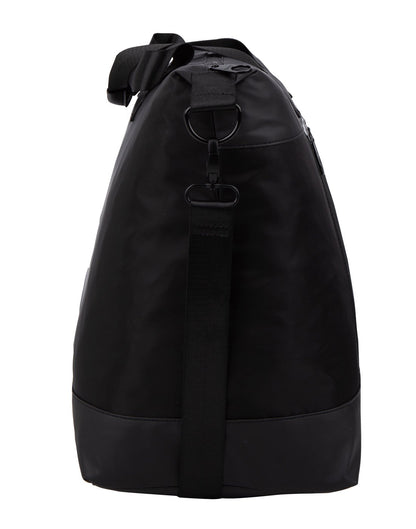 Bench Hukary Weekender Bag in black, side view