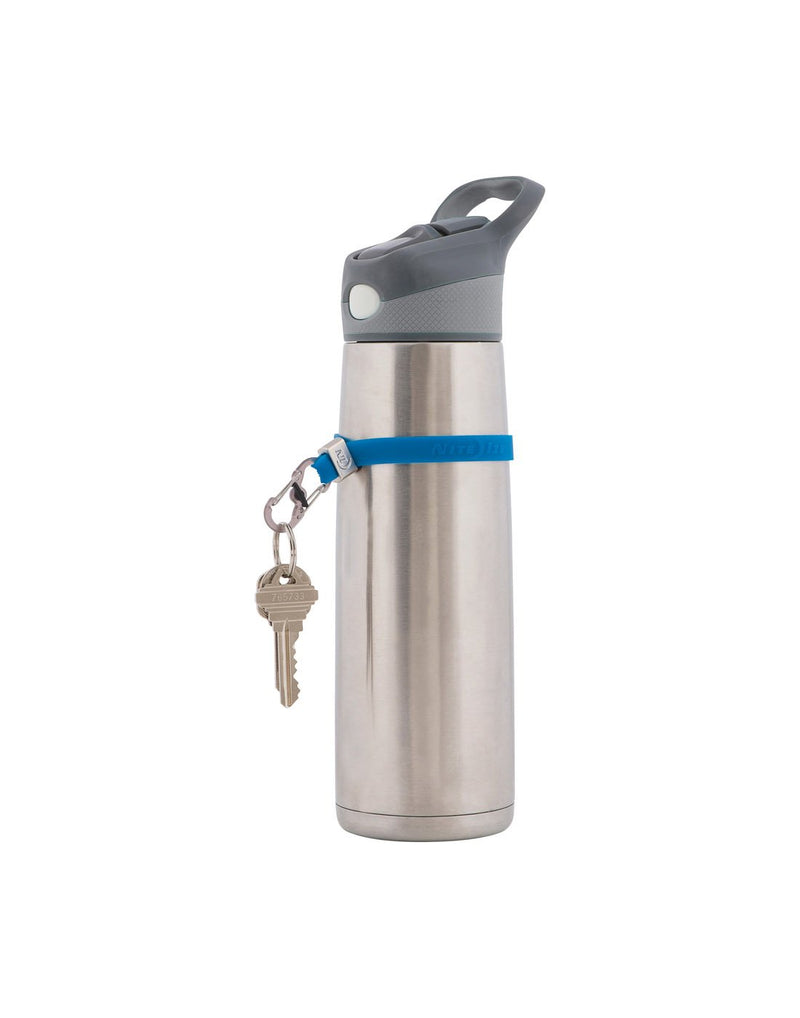 Nite Ize Cinch-A-Lot® Stretch Strap - blue with keys attached and strap cinched around a stainless steel water bottle