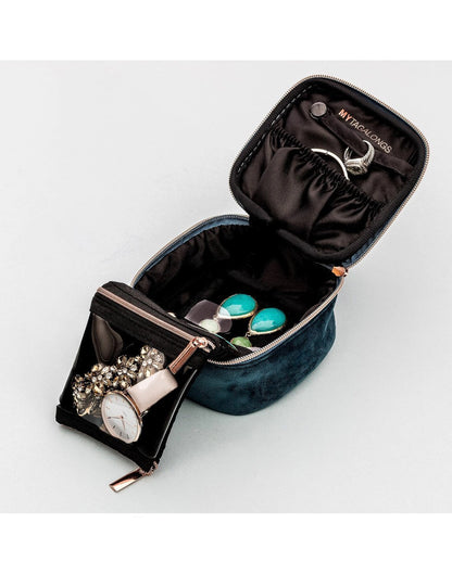 Mytagalongs vixen black colour jewellery organize stored earings, rings and necklaces