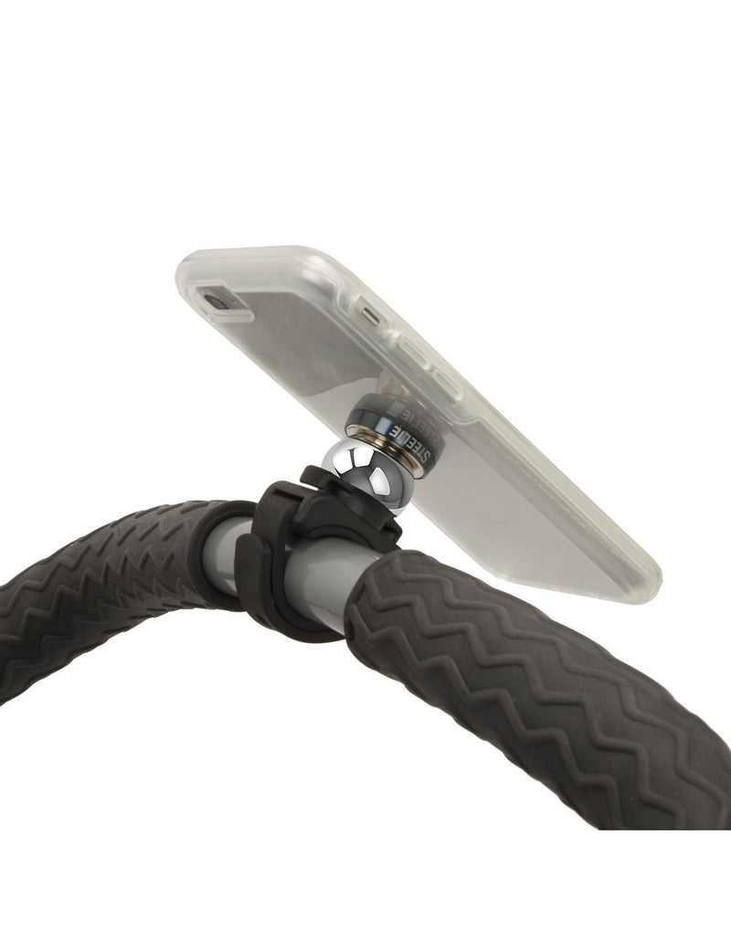 Nite ize steelie bar mount component attached to bike handle