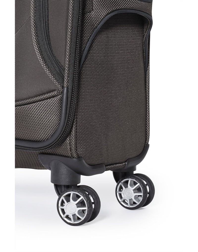 Close up of wheels on the Swiss Gear Neolite 3 19" Carry-on Spinner
