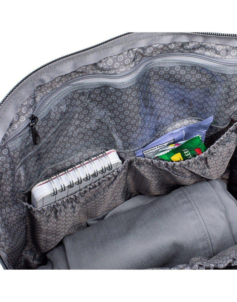 Lug tumbler backpack pearl grey colour interior front pockets
