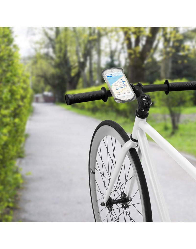 Nite ize wraptor smartphone bar mount attached to bike with phone hero shot